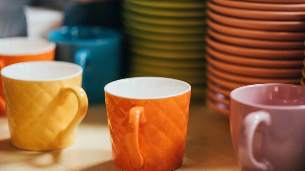 Você está guardando seus copos do jeito errado e nem sabe disso