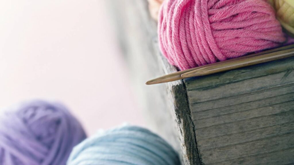 O item de crochê que une diversão, organização e muito encanto