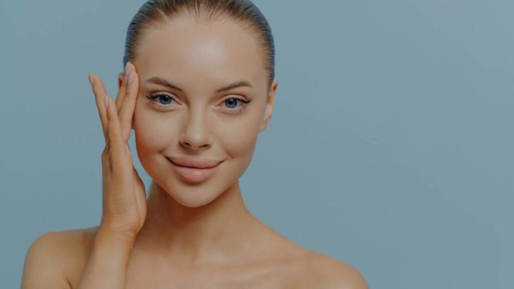 Pele mais limpa: Remove impurezas e células mortas – Créditos: depositphotos.com / vk_studio