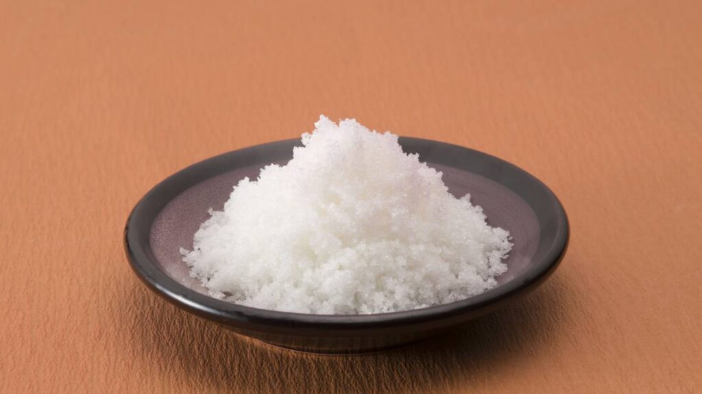 Conheça o ingrediente esquecido da minha cozinha que salvou minhas plantas