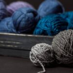 Casaco infantil em crochê com ponto alto leve e confortável