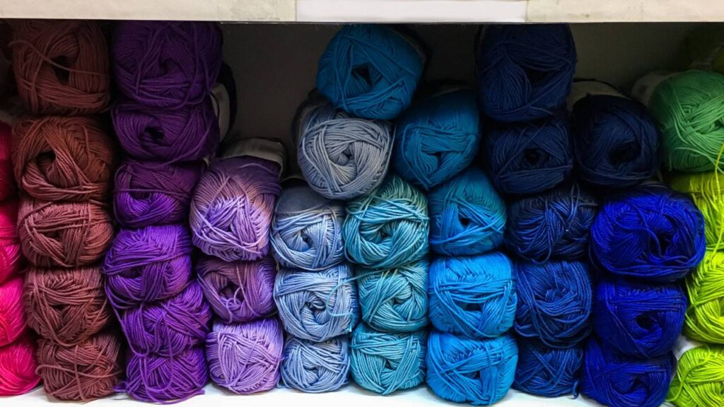 Transforme o enxoval do seu bebê com esse body em crochê feito com amor