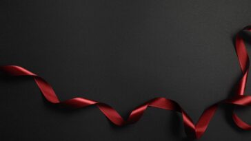 O truque do Feng Shui que usei para atrair prosperidade com uma simples fita vermelha