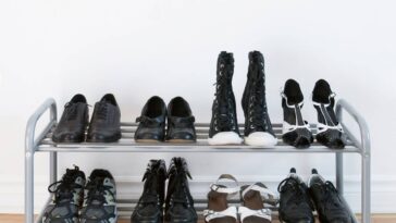 Adeus sapatos jogados, esse móvel transformou minha bagunça em organização sem esforço