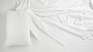 Especialistas revelam a real frequência correta para lavar os lençóis e surpreendem todos