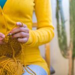 Blusa de crochê com mangas cavaleiro e ponto leque para um visual elegante