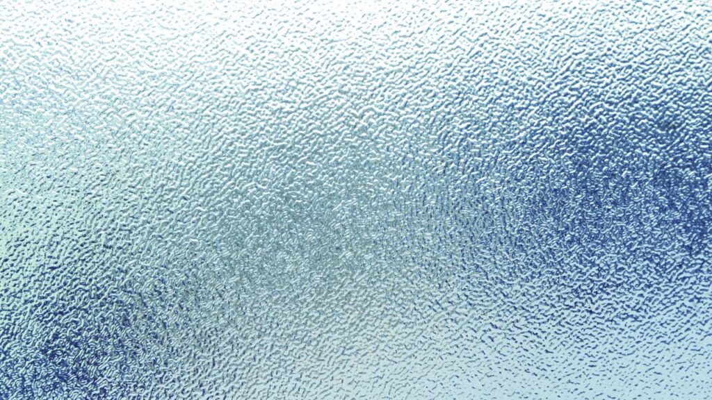 Adeus grades! O que está por trás da nova tendência de fachadas com vidro