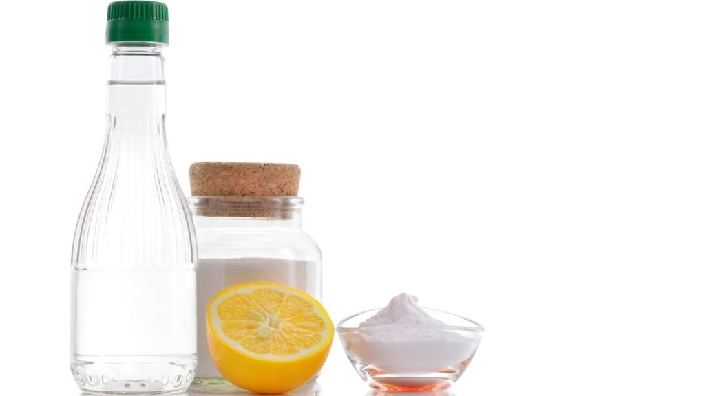 O jeito mais eficiente e barato de limpar parede com vinagre