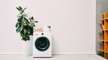 Pequenas mudanças que vão salvar suas roupas e seu bolso em pouco tempo