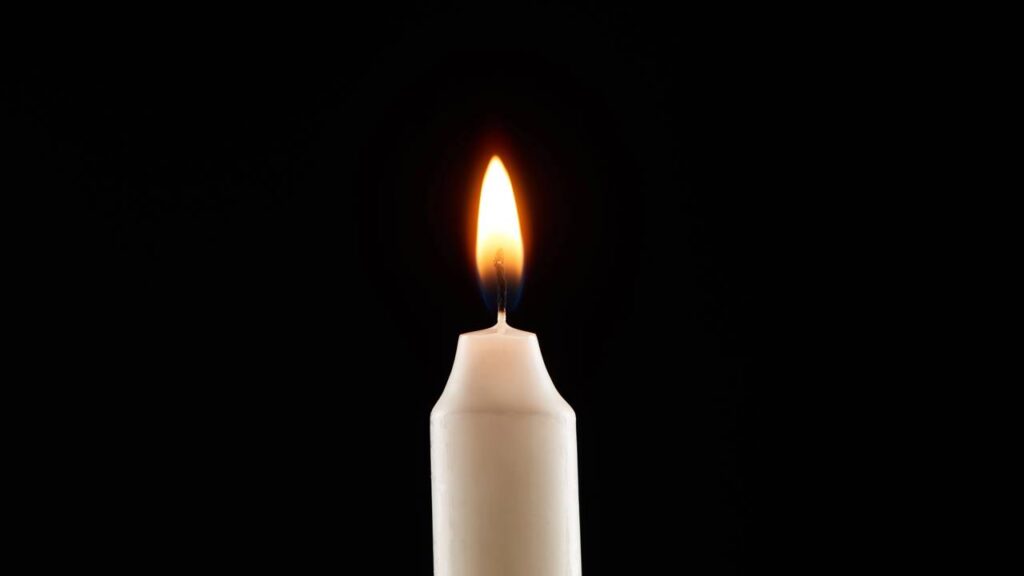 Uma vela acesa pode transformar sua noite de sono sem esforço de acordo com o Feng Shui