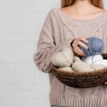 Pano decorativo para lavabo com barrado texturizado para encantar o ambiente