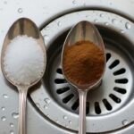 Duas colheres na pia podem eliminar odores e entupimentos de forma natural