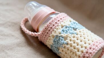 Como fazer capa de mamadeira em crochê com bom acabamento