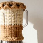 Capa de crochê para liquidificador é ideal para treinar pontos e decorar a cozinha