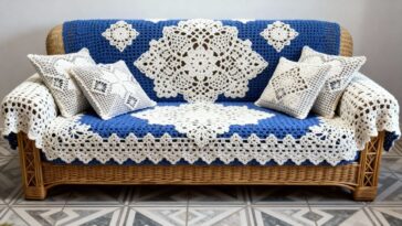 Crochê no sofá? Aprenda a fazer capas com pontos simples e acabamento perfeito