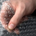 Dicas de como usar o plástico bolha - Créditos: depositphotos.com / gabyfotoart