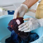 Manchas recentes são mais fáceis de remover (Créditos: depositphotos.com / IgorVetushko)