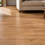 O piso de porcelanato branco ficou para trás: a nova tendência para 2026 não mostra poeira, disfarça riscos e é muito mais fácil de manter limpo